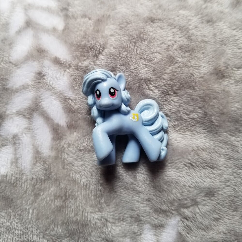 My Little Pony Figure Shoeshine Light Blue MLP G4 Mini Figurine